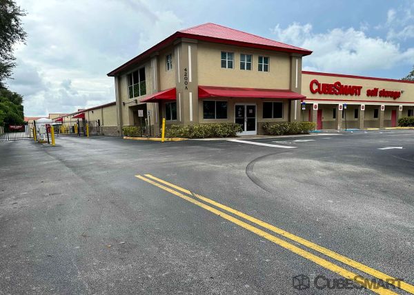 CubeSmart Self Storage - West Palm Beach - 4200 Forest Hill Blvd - 4200 Forest Hill Blvd
