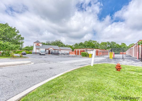 CubeSmart Self Storage - Baltimore - 8432 Pulaski Hwy - 8432 Pulaski Hwy