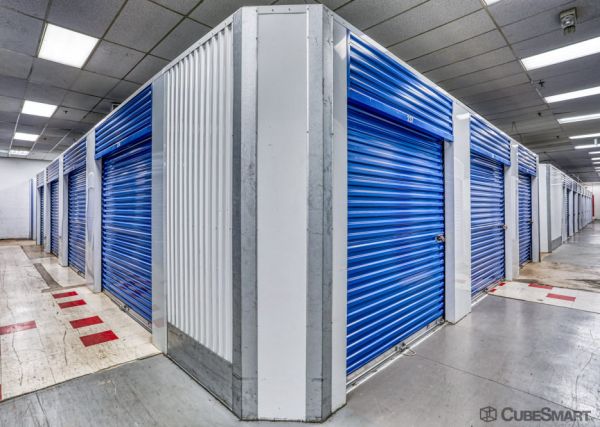 CubeSmart Self Storage - Baltimore - 8432 Pulaski Hwy - 8432 Pulaski Hwy