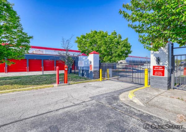 CubeSmart Self Storage - Laurel - 8704 Cherry Lane