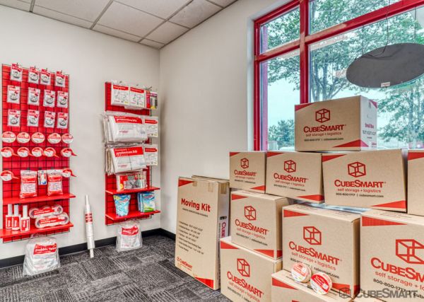 CubeSmart Self Storage - Camp Springs - 6104 Allentown Road