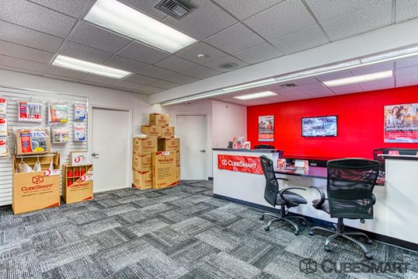 CubeSmart Self Storage - West Palm Beach - 7501 S. Dixie Highway - 7501 S. Dixie Highway