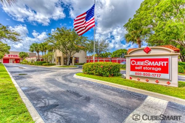 CubeSmart Self Storage - West Palm Beach - 7501 S. Dixie Highway - 7501 S. Dixie Highway