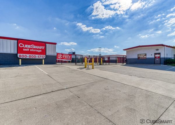 CubeSmart Self Storage - Joliet - 2114 Oak Leaf Street - 2114 Oak Leaf Street