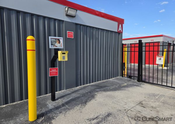 CubeSmart Self Storage - Lutz - 14902 North 12th Street - 14902 North 12Th Street