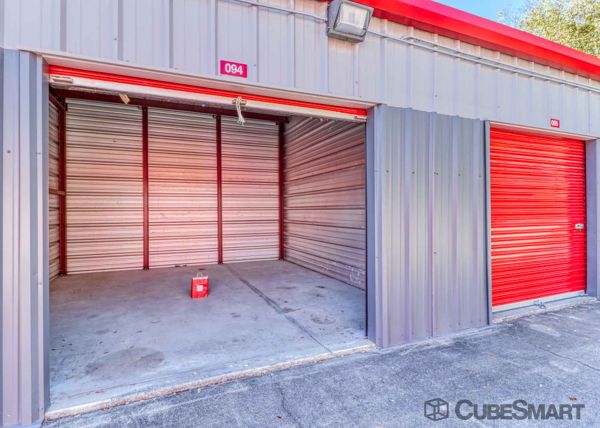 CubeSmart Self Storage - Lutz - 1402 East Bearss Ave - 1402 East Bearss Ave