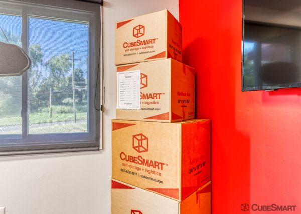 CubeSmart Self Storage - Manchester - 510 North Main Street - 510 North Main Street
