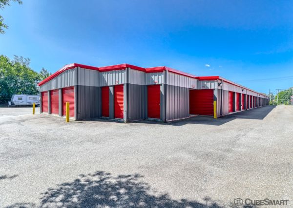 CubeSmart Self Storage - Old Saybrook - 167-3 Elm Street - 55 Research Parkway