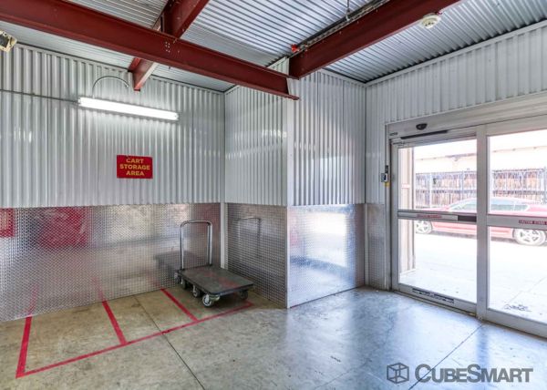 CubeSmart Self Storage - San Antonio - 838 N Loop 1604 E - 838 N Loop 1604 E