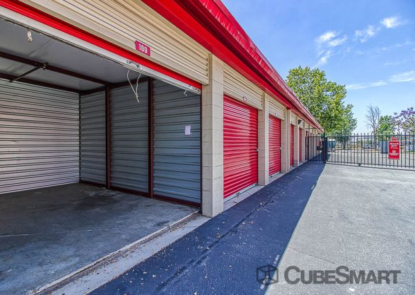 CubeSmart Self Storage - San Bernardino - 1985 Ostrems Way - 1985 Ostrems Way