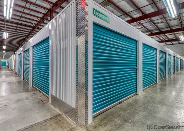 CubeSmart Self Storage - Temecula - 28401 Rancho California Rd - 28401 Rancho California Rd