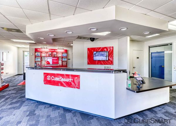 CubeSmart Self Storage - Suwanee - 105 Old Peachtree Rd NW - 105 Old Peachtree Rd NW