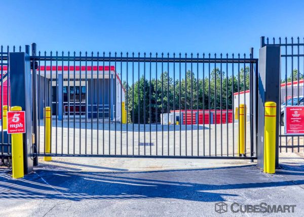 CubeSmart Self Storage - Suwanee - 105 Old Peachtree Rd NW - 105 Old Peachtree Rd NW