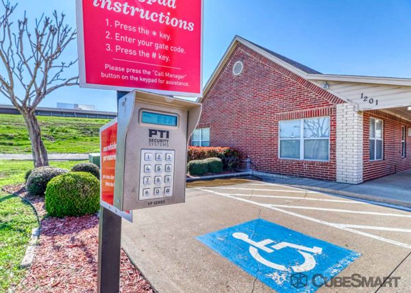 CubeSmart Self Storage - Roanoke - 1201 N Hwy 377 - 1201 North Highway 377