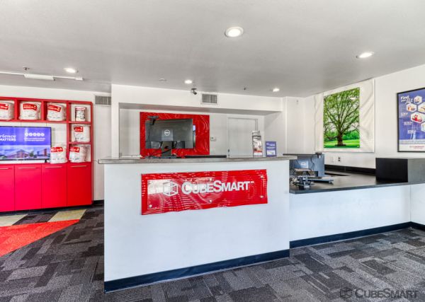 CubeSmart Self Storage - Pleasanton - 3101 Valley Avenue