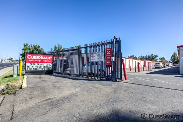 CubeSmart Self Storage - West Sacramento - 541 Harbor Blvd