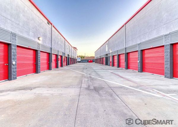CubeSmart Self Storage - Vista - 1625 West Vista Way - 1625 West Vista Way