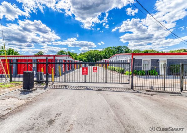 CubeSmart Self Storage - Nashville - 4815 Trousdale Dr - 4815 Trousdale Dr