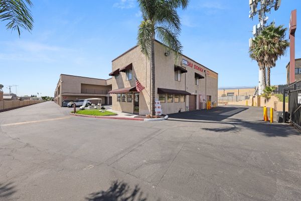 Covina Self Storage - Covina - 1101 N Azusa Ave - 1101 North Azusa Avenue