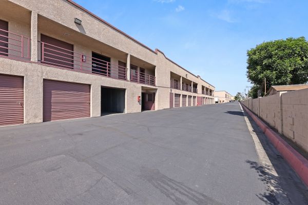 Covina Self Storage - Covina - 1101 N Azusa Ave - 1101 North Azusa Avenue