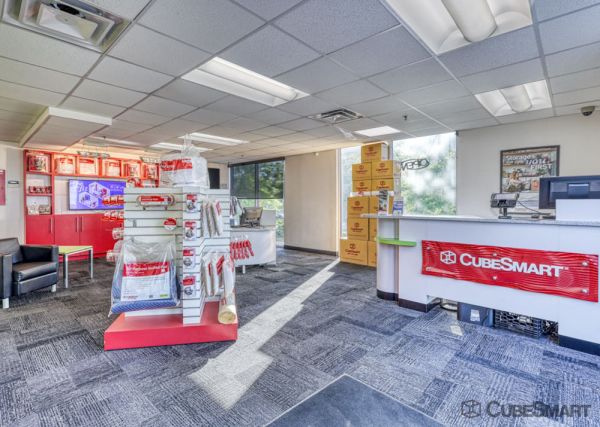 CubeSmart Self Storage - District Heights - 3750 Donnell Dr