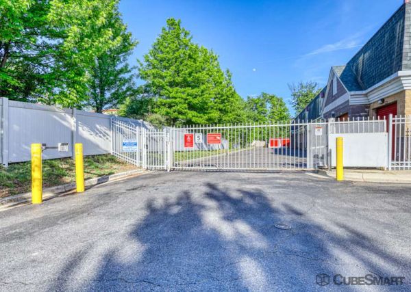 CubeSmart Self Storage - District Heights - 3750 Donnell Dr