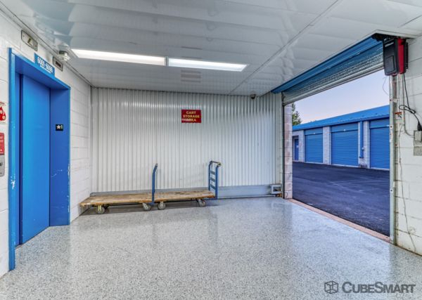 CubeSmart Self Storage - Warrenton - 689 Industrial Rd - 689 Industrial Rd