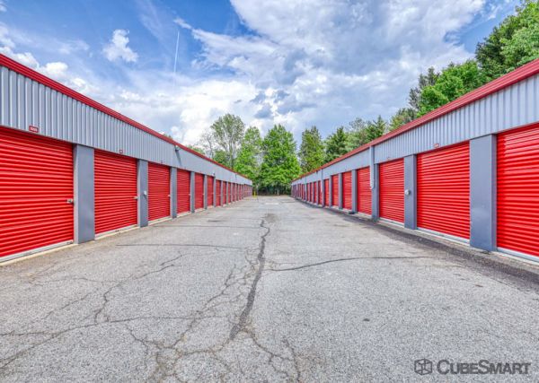 CubeSmart Self Storage - Fairfax Station - 6120 Little Ox Rd