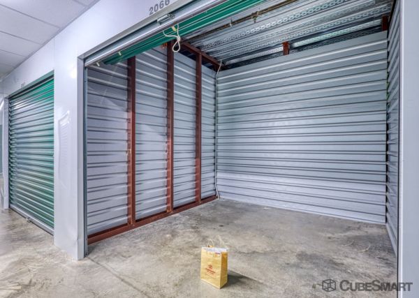 CubeSmart Self Storage - Fairfax Station - 6120 Little Ox Rd