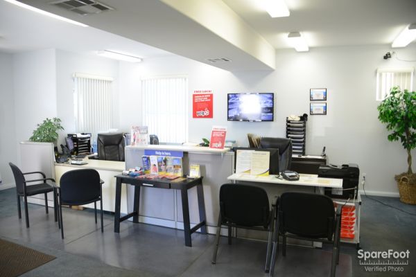 Best Storage - Henderson - 3290 E. Oleta Ave