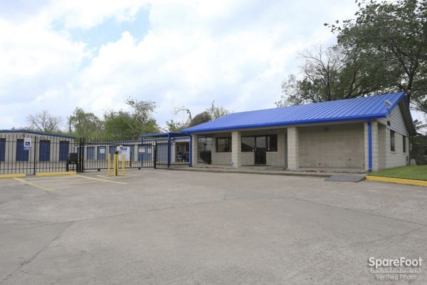 AAA Alliance Self Storage - Houston - 11053 Eastex Fwy
