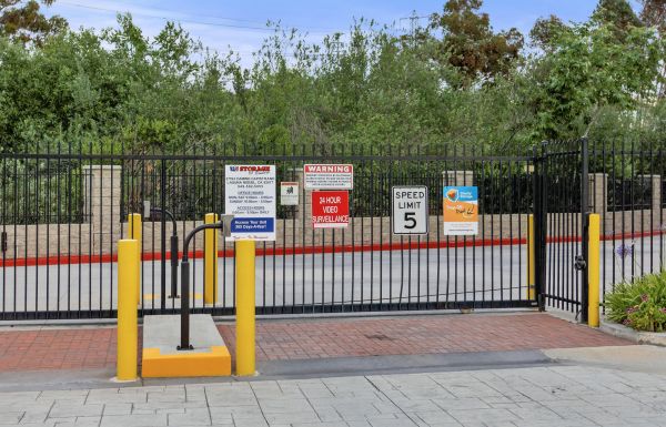 US Storage Centers - Laguna Niguel - 27194 Camino Capistrano