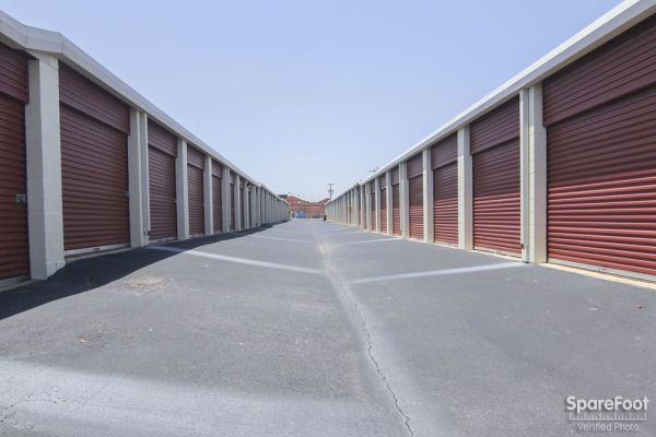 Alamo-Redbird Self Storage - 7011 Marvin D Love Fwy