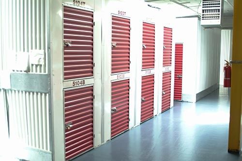 Storage Plus - Greenpoint - 425 Greenpoint Ave