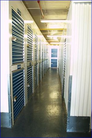 Storage Plus - Greenpoint - 425 Greenpoint Ave