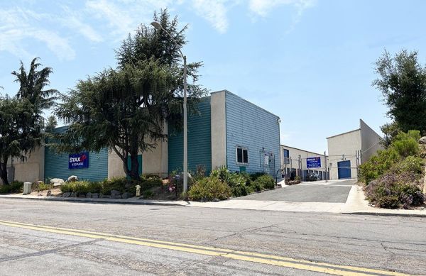StaxUP Storage - Alpine Tavern - 856 Tavern Rd