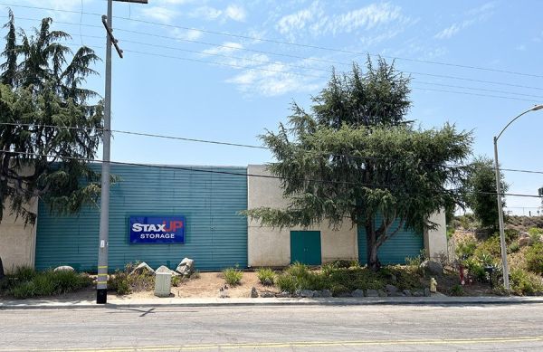 StaxUP Storage - Alpine Tavern - 856 Tavern Rd