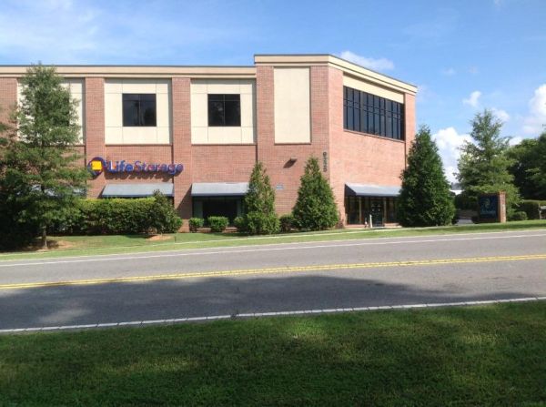 Life Storage - Cornelius - 9225 Westmoreland Rd