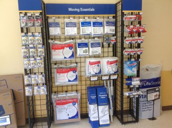 Life Storage - Cornelius - 9225 Westmoreland Rd