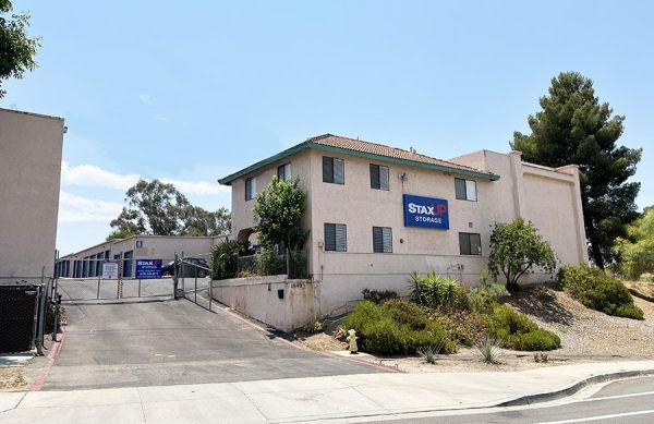 StaxUP Storage - Alpine Blvd - 1849 Alpine Blvd