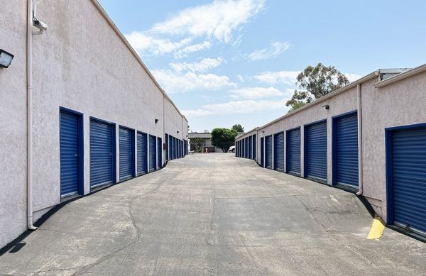 StaxUP Storage - Alpine Blvd - 1849 Alpine Blvd