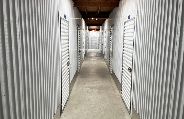 StaxUP Storage - Alpine Blvd - 1849 Alpine Blvd