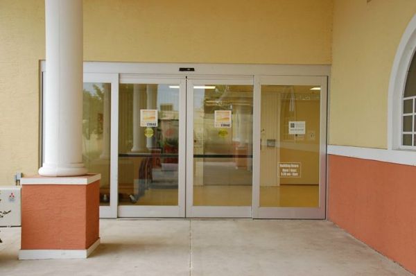 Sunshine Self Storage - Boca - 20555 Boca Rio Rd