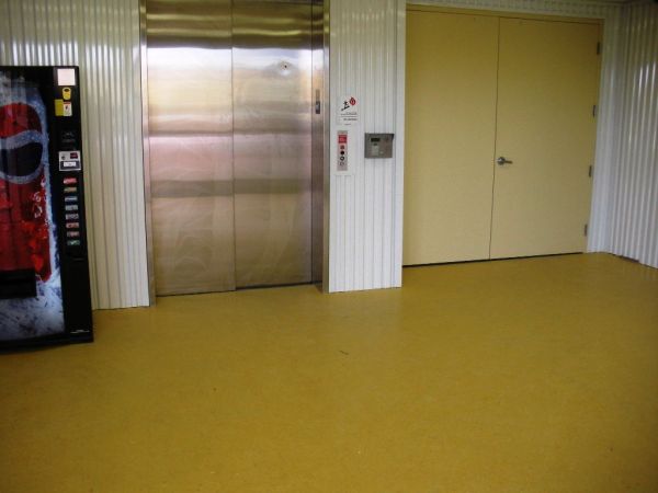 Sunshine Self Storage - Boca - 20555 Boca Rio Rd