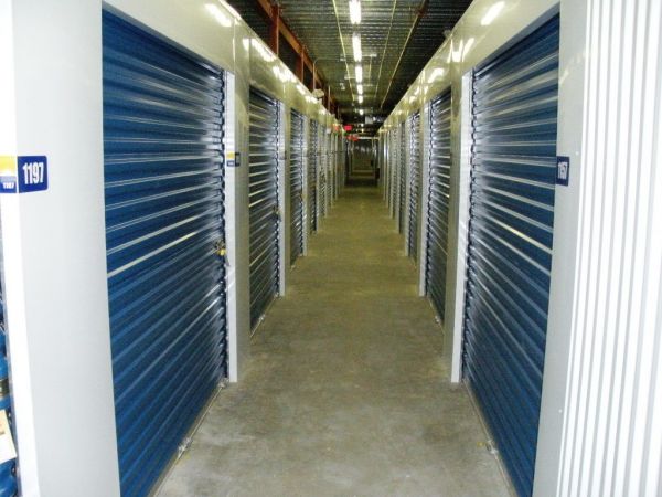 Sunshine Self Storage - Boca - 20555 Boca Rio Rd