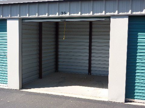 First Plaza Storage - 15631 N Oracle Rd #101