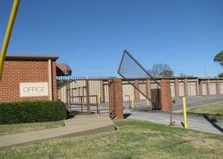 Deerbrook Self Storage - 6456 Paluxy Dr