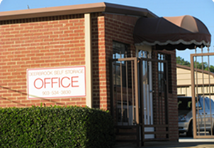 Deerbrook Self Storage - 6456 Paluxy Dr
