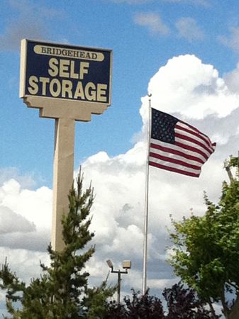 Bridgehead Self Storage - 1651 Drive In Way