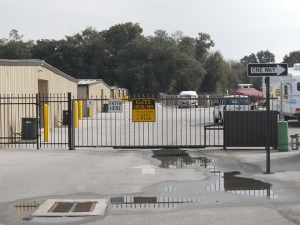 Storage Master - Pace - 4636 Woodbine Road